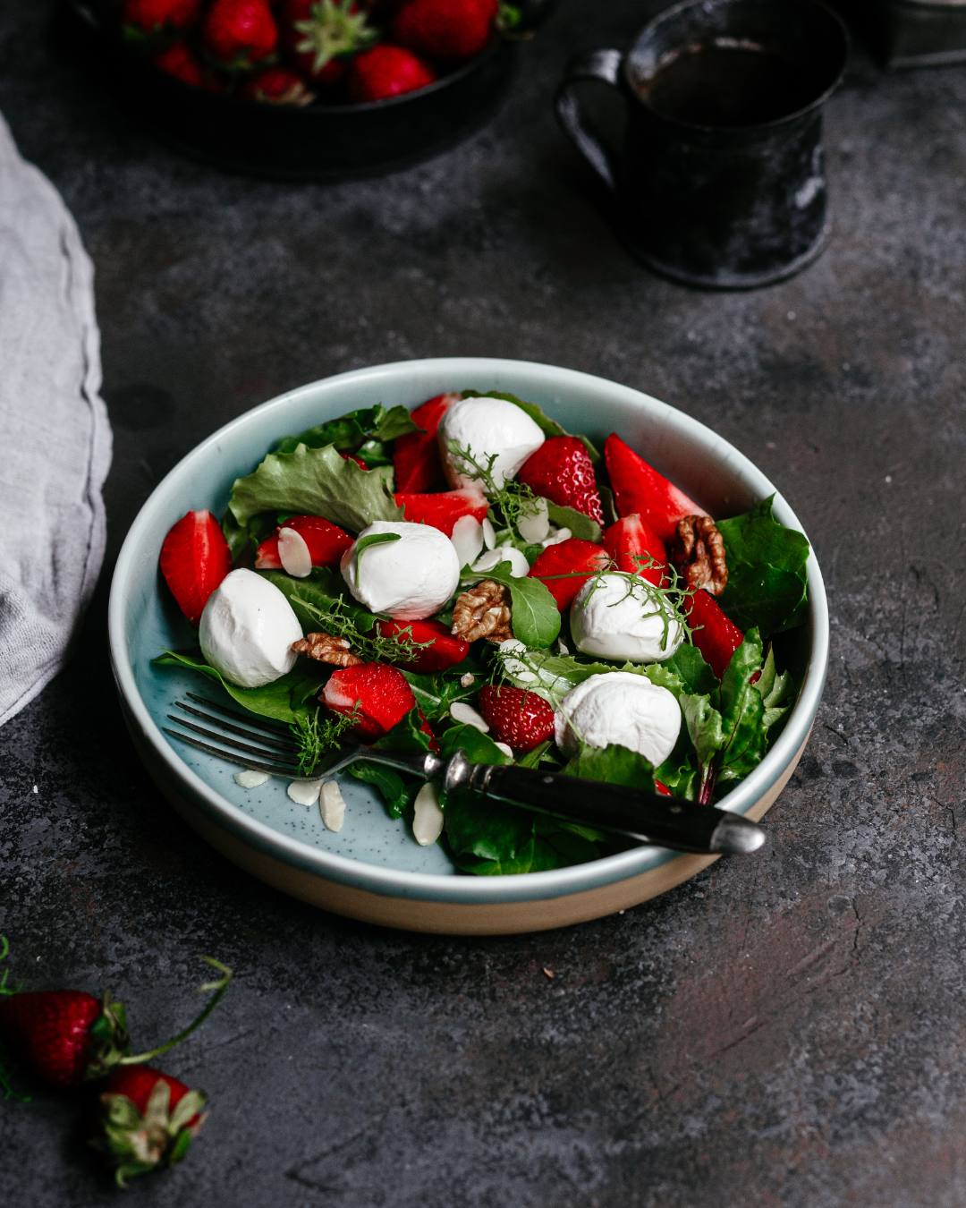 Salade mozzarella aardbei